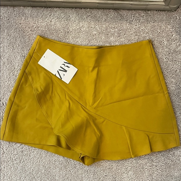 Zara Mustard Yellow Skort - Picture 1 of 5